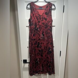 Just Taylor Burgundy Maroon Black Floral Pleated Midi Dress 12 Sleeveless V-Neck